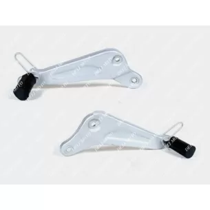 Подножка пассажира + кронштейн (пара) MUSSTANG MT150/200-6